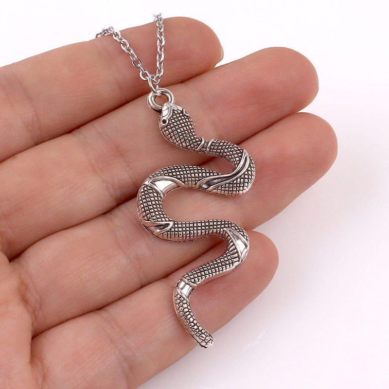 Wholesale snake element necklace  sweater chain ladies